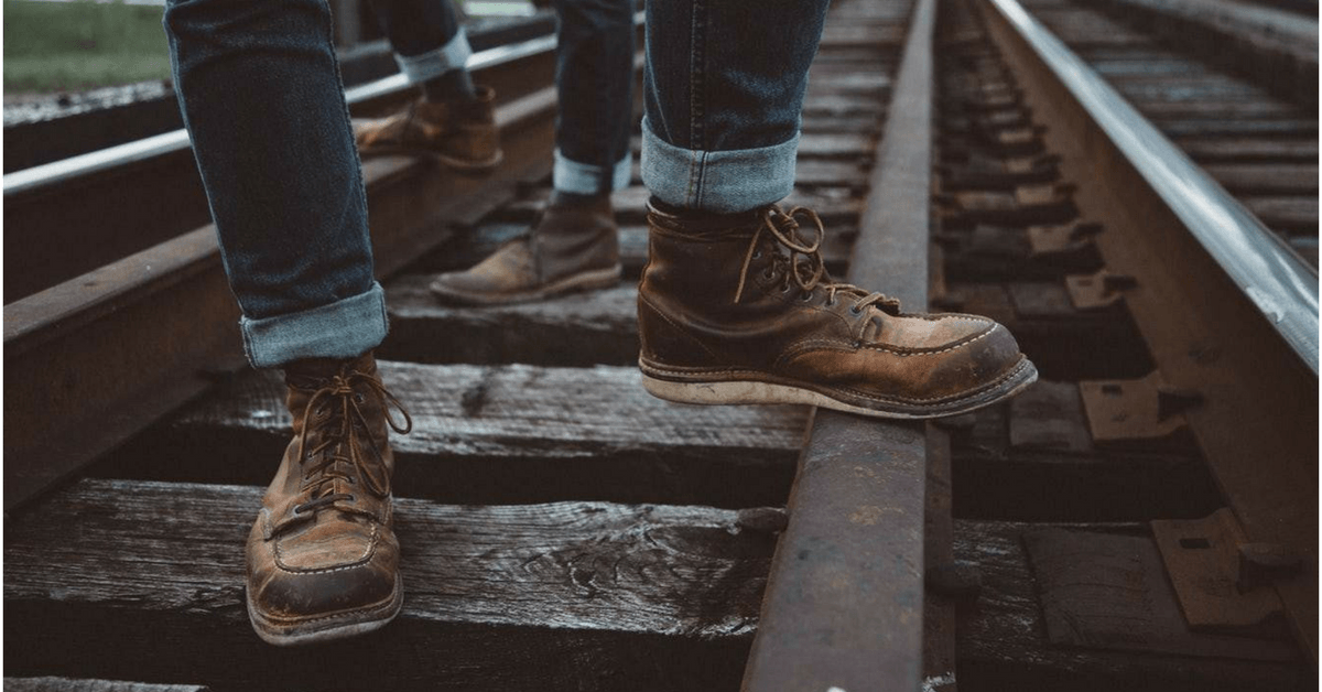 What Shoes to Wear with ANY Type of Jeans | Kizik